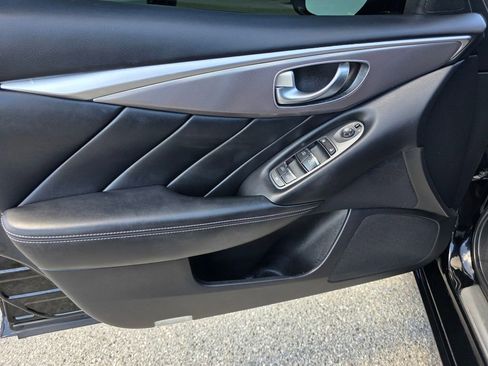 Used 2015 INFINITI Q50 Premium w/ Navigation Package RWD image 13