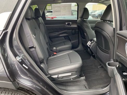 New 2025 Kia Sorento SX image 39