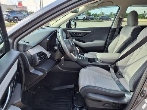 Certified 2025 Subaru Outback Premium AWD/4WD image 6