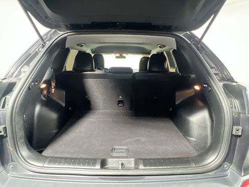 Used 2020 Jeep Cherokee Latitude Plus image 34