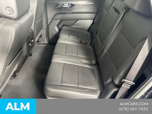 Used 2025 Chevrolet Tahoe LT AWD/4WD image 24