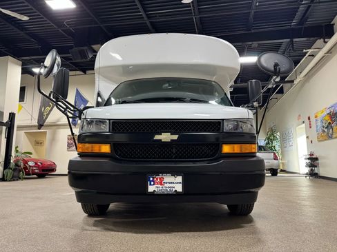 Used 2019 Chevrolet Express 3500 w/ School Bus Package image 15