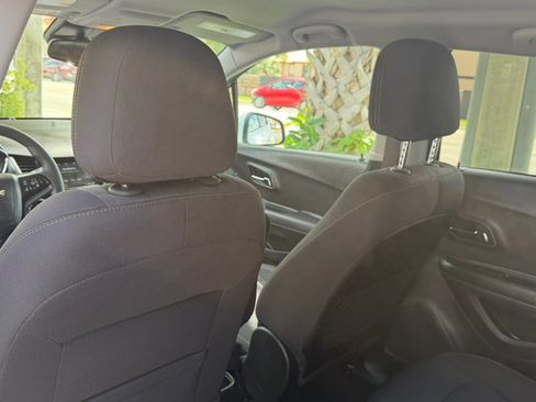 Used 2019 Chevrolet Trax LT w/ LPO, Protection Package AWD/4WD image 17
