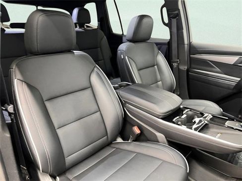 Certified 2025 Buick Enclave Preferred image 15