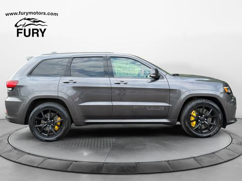 Used 2018 Jeep Grand Cherokee Trackhawk AWD/4WD image 3