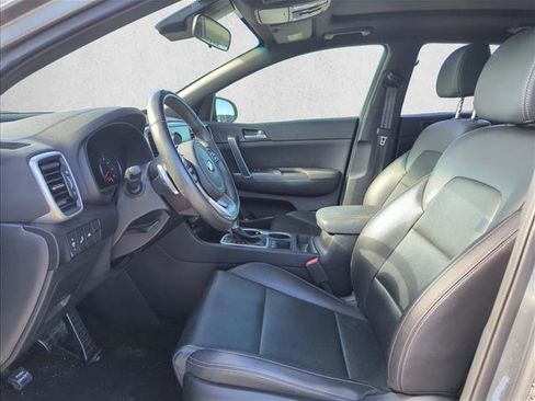 Used 2022 Kia Sportage Nightfall Edition image 9