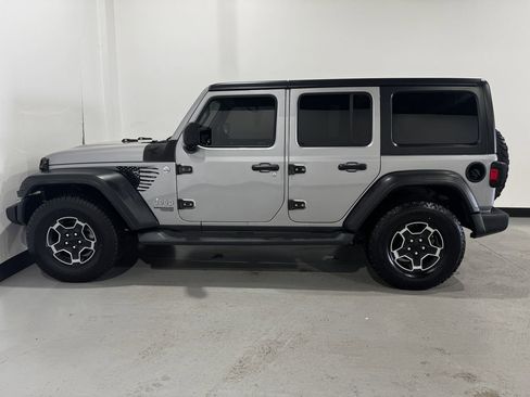 Used 2019 Jeep Wrangler Unlimited Sport S AWD/4WD image 13