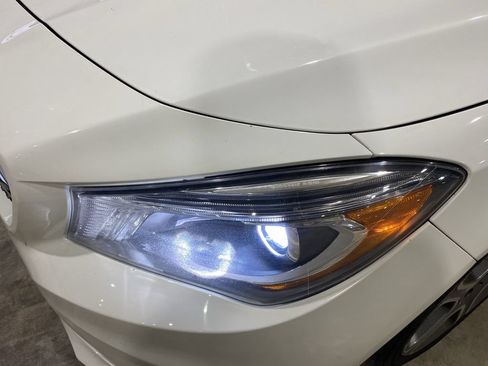 Used 2014 Mercedes-Benz CLA 250 image 19