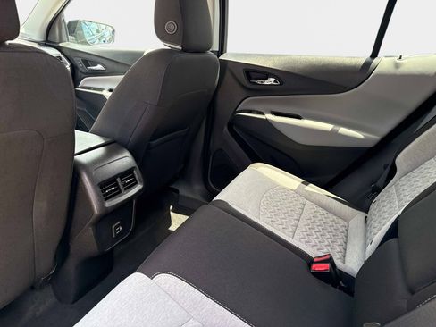 Used 2023 Chevrolet Equinox LS w/ LS Convenience Package FWD image 14
