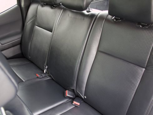 Used 2023 Toyota Tacoma TRD Off-Road w/ TRD Premium Off Road Package image 28