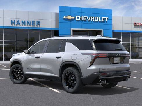 New 2026 Chevrolet Traverse LT FWD image 3