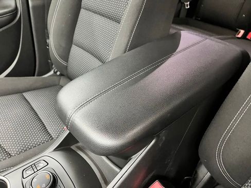 Used 2022 GMC Terrain SLE w/ Driver Convenience Package AWD/4WD image 29