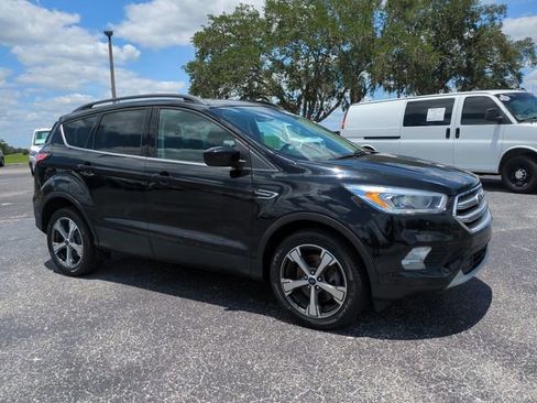 Used 2018 Ford Escape SEL AWD/4WD image 2