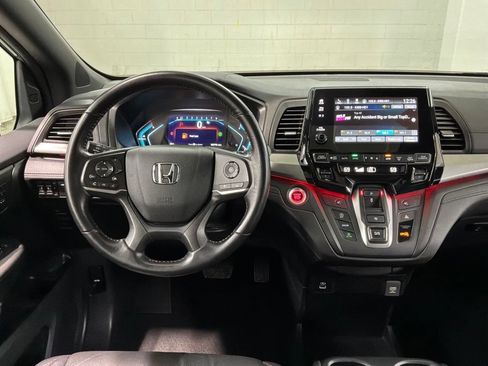Used 2023 Honda Odyssey Sport image 8