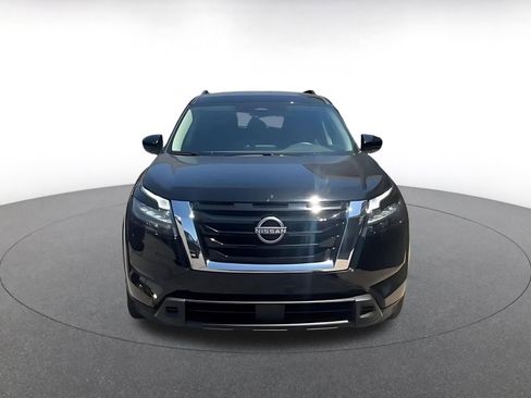 Used 2025 Nissan Pathfinder SV FWD image 6