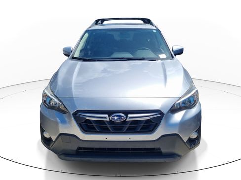 Used 2021 Subaru Crosstrek 2.0i Premium w/ Moonroof Package AWD/4WD image 2