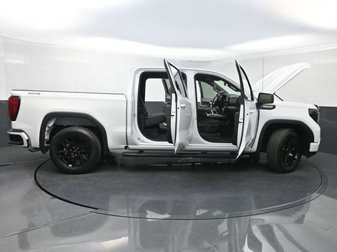 Used 2022 GMC Sierra 1500 Elevation w/ LPO, Elevation Black Package image 35