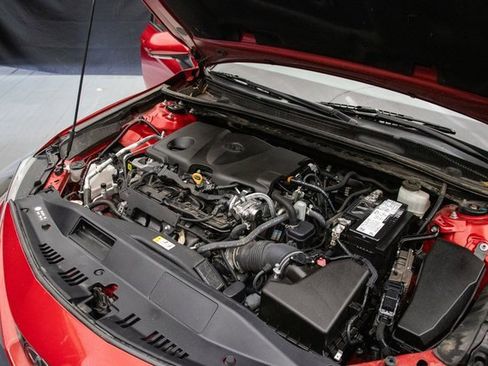 Used 2022 Toyota Camry SE image 28