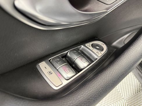 Used 2022 Mercedes-Benz E 450 4MATIC Sedan image 11