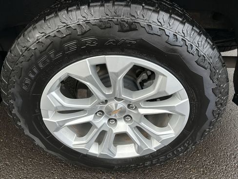 Used 2023 Chevrolet Silverado 1500 LTZ w/ Z71 Off-Road Package image 4