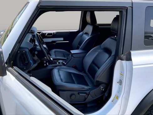 Used 2024 Ford Bronco Black Diamond AWD/4WD image 7
