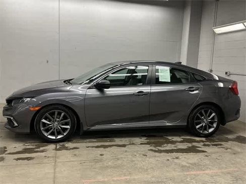 Used 2019 Honda Civic EX image 2