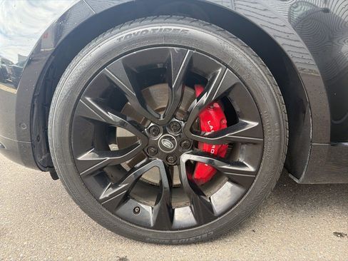 Used 2020 Land Rover Range Rover Sport HST image 12