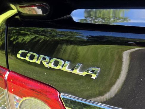 Used 2013 Toyota Corolla S FWD image 10