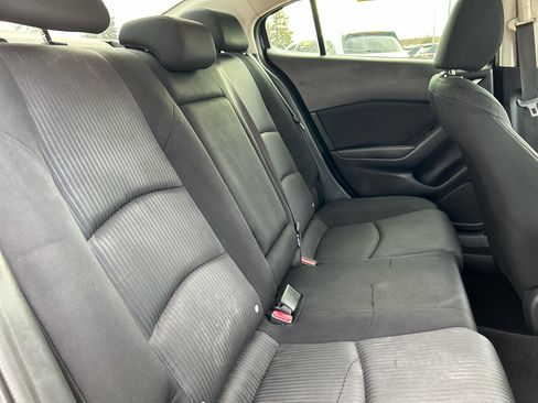 Used 2016 MAZDA MAZDA3 i Touring w/ Popular Equipment Package image 24