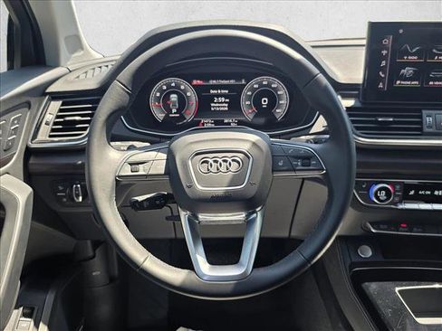 Used 2023 Audi Q5 2.0T Premium Plus w/ Premium Plus Package AWD/4WD image 16