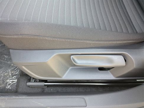 New 2025 Volkswagen Jetta S image 14