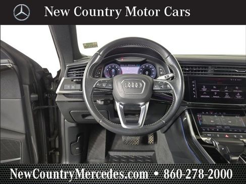 Used 2019 Audi Q8 Premium Plus w/ Premium Plus image 18