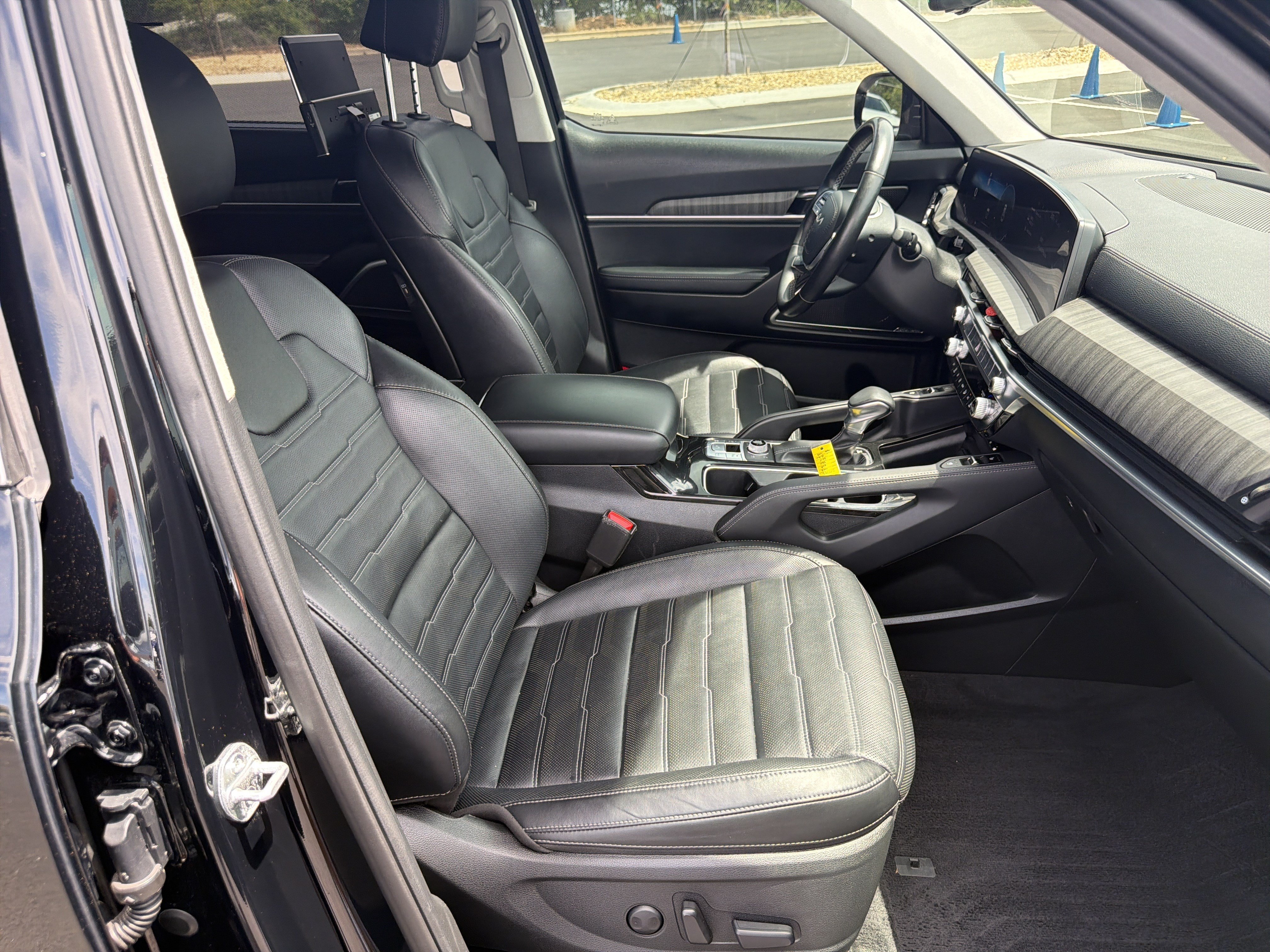 Certified 2023 Kia Telluride SX Prestige AWD/4WD image 13