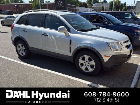 Used 2014 Chevrolet Captiva Sport LS FWD image 1