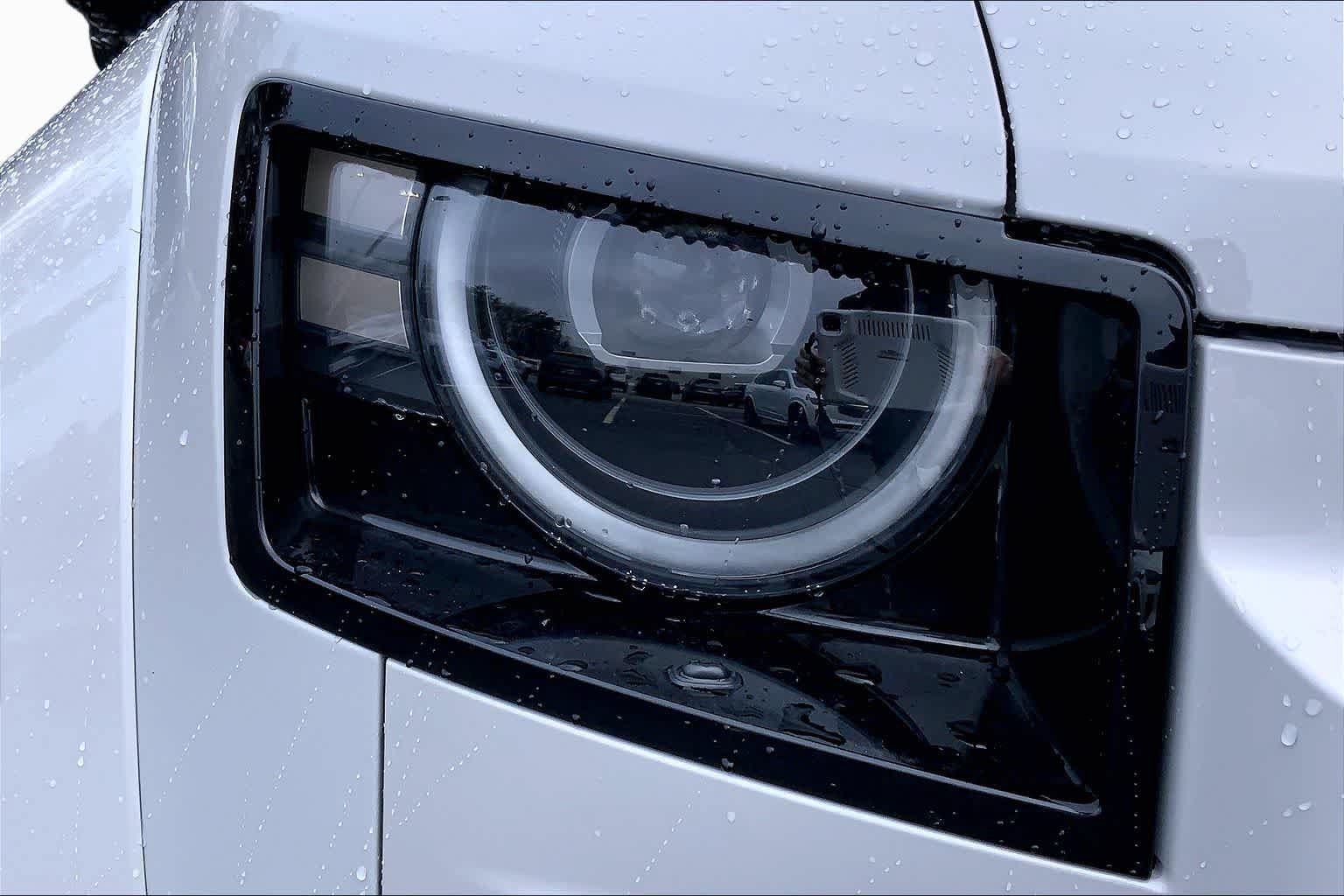 New 2026 Land Rover Defender 110 AWD/4WD image 15
