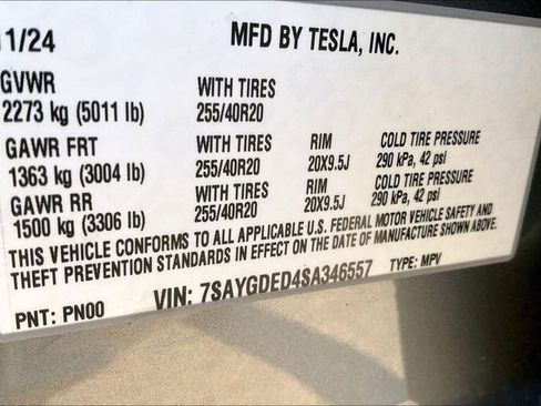 Used 2025 Tesla Model Y Long Range image 11