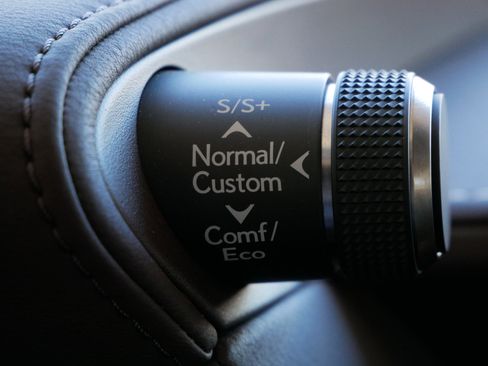 Used 2019 Lexus LS 500 image 25