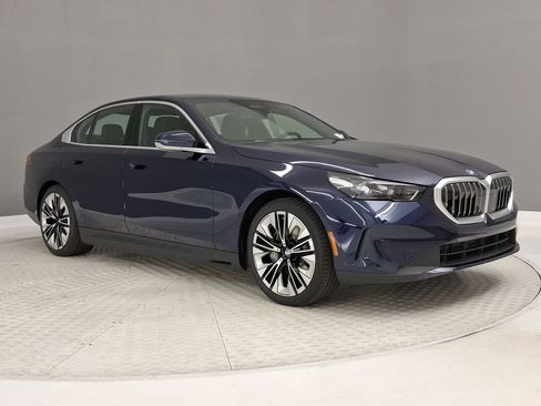 New 2027 BMW i5 eDrive40 RWD image 7