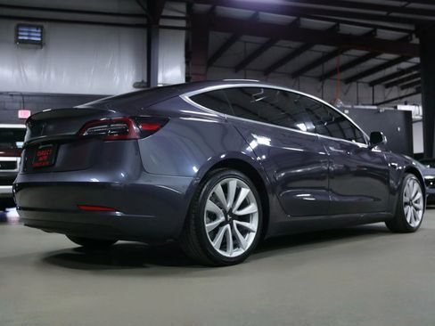 Used 2019 Tesla Model 3 Standard Range Plus image 13