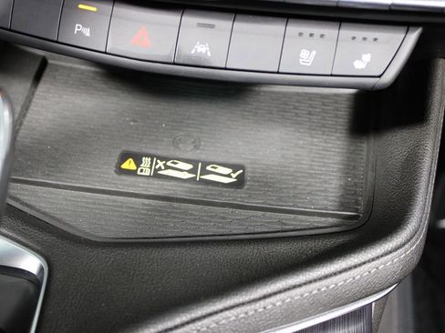 Used 2020 Cadillac CT4 V w/ Climate Package RWD image 25