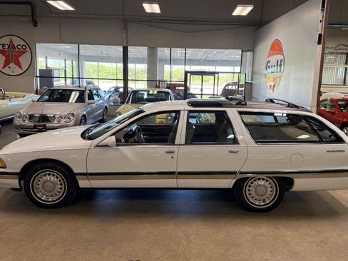 Used 1995 Buick Roadmaster Estate RWD image 12