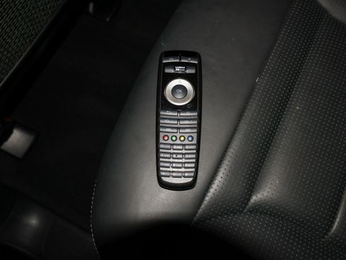 Used 2017 Mercedes-Benz GLE 63 AMG 4MATIC image 27