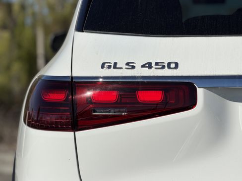 New 2026 Mercedes-Benz GLS 450 4MATIC image 11