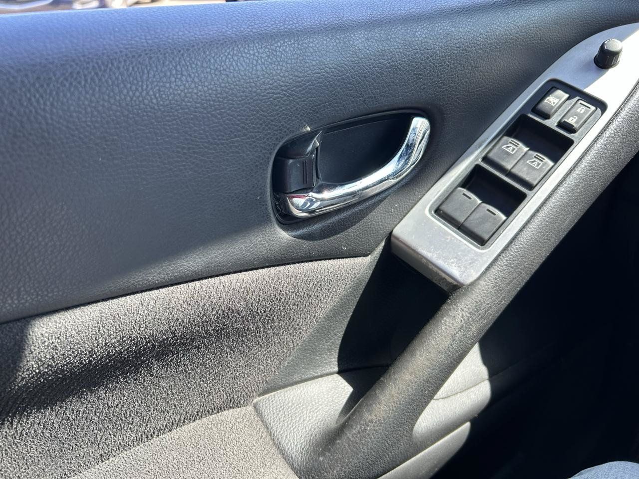 Used 2011 Nissan Murano S AWD/4WD image 25