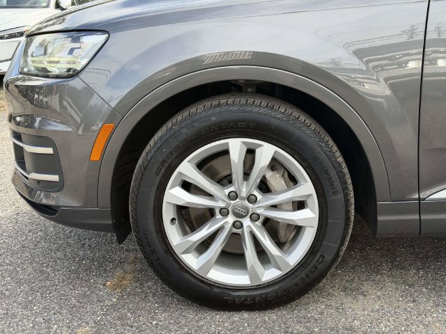 Used 2019 Audi Q7 3.0T Premium Plus w/ Premium Plus Package AWD/4WD image 8