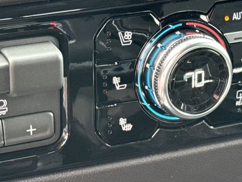 New 2026 GMC Sierra 1500 SLT w/ SLT Premium Plus Package image 21