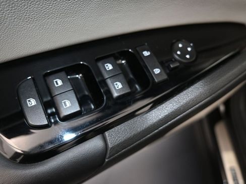 Used 2024 Kia Sportage EX image 12