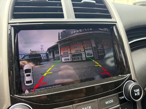 Used 2014 Chevrolet Malibu LT FWD image 18