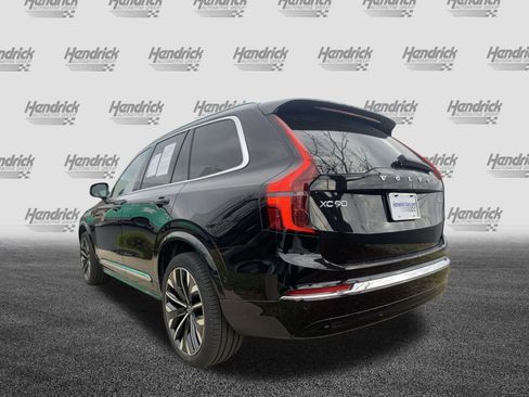 Used 2025 Volvo XC90 B6 Plus image 8