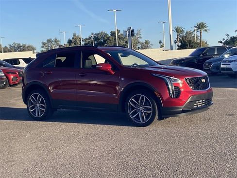 Used 2023 Cadillac XT4 Sport w/ Enhanced Visibility Package image 5